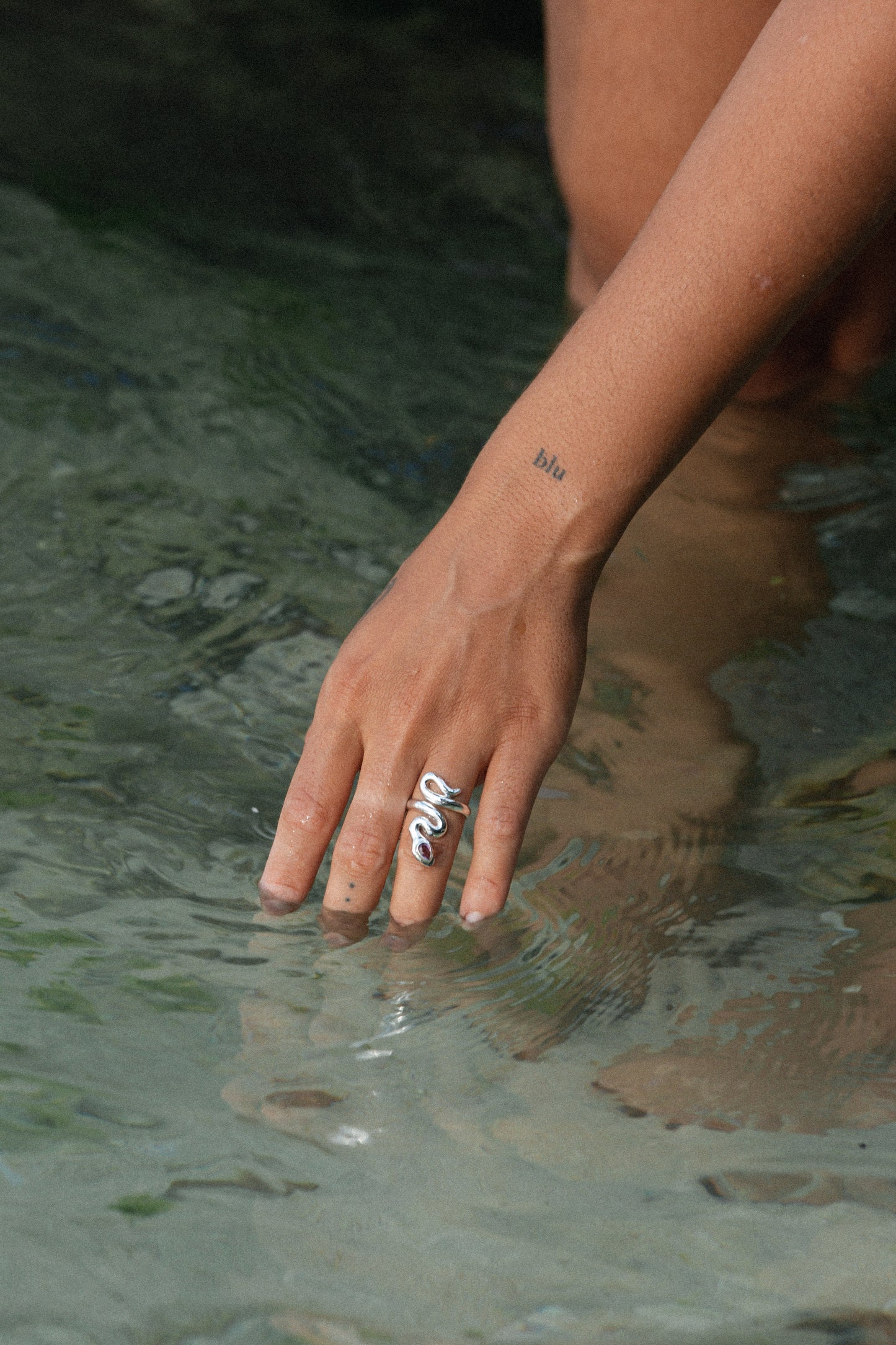 jewelry silver snake ring water ocean woman hand amethyst crystal purple